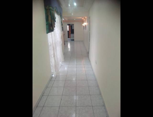 4 BEDROOM HOUSE FOR SALE IN NEWLANDS WEST